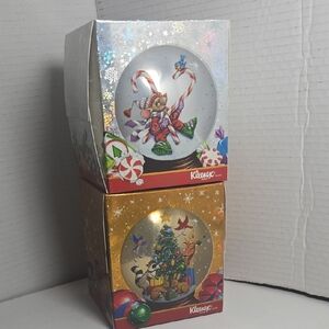 Lot of 2 vintage Christmas Kleenex 2003 2004 Still sealed it.